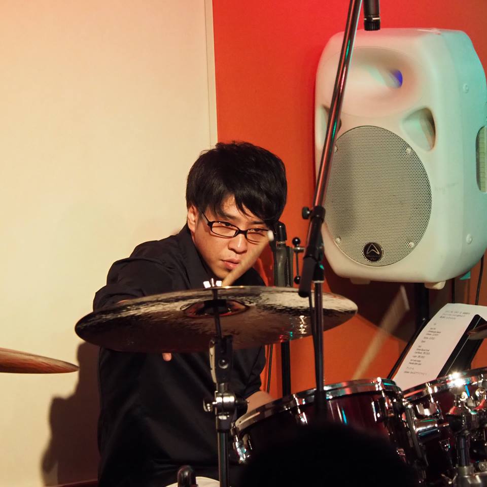 プロフィール